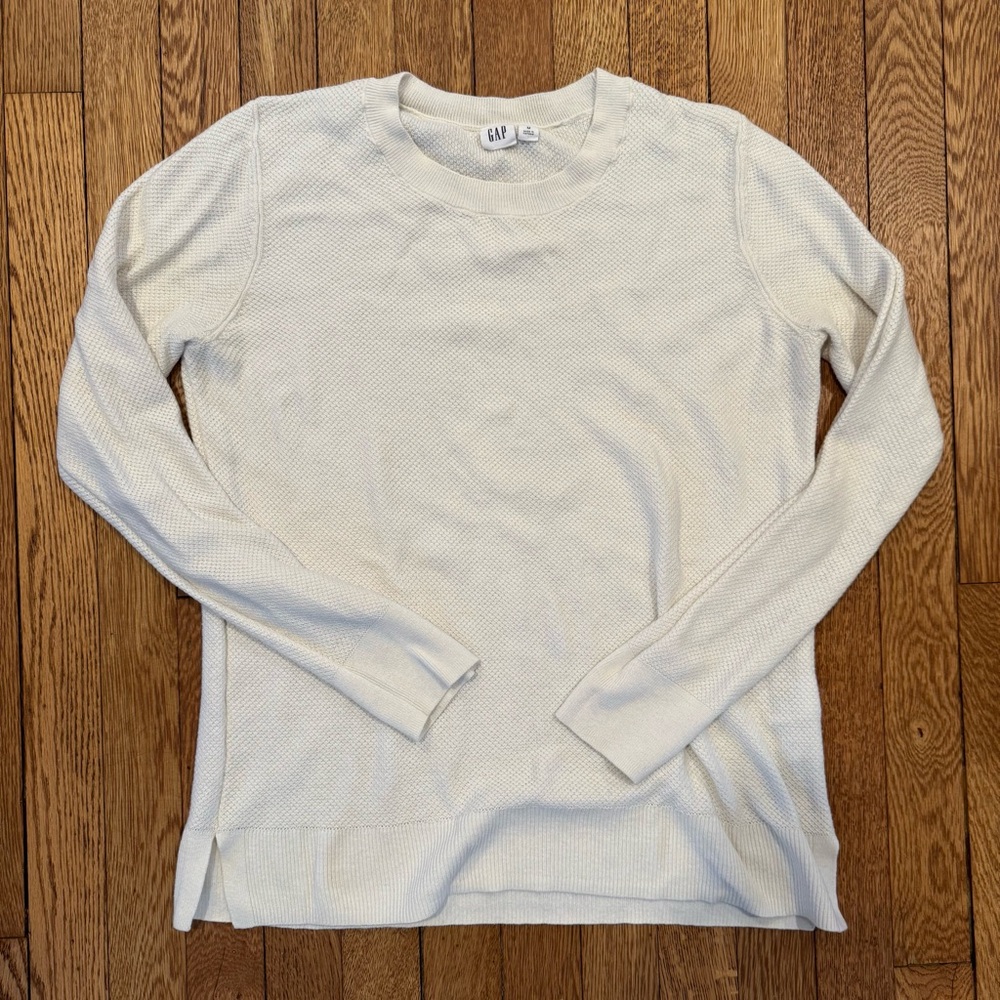 GAP Women’s White Crewneck Sweater